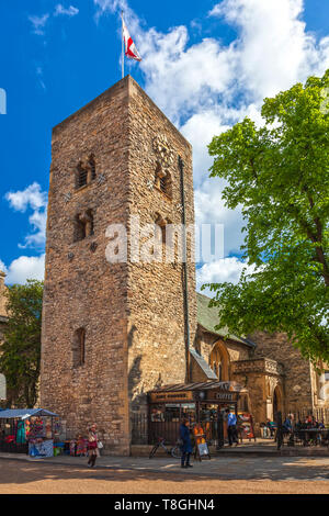 The oldest building in Oxford. St Michael at the North Gate Church built around 1000–1050. Stock Photo