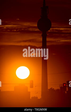 Sunset in Karl-Marx-Allee in Berlin, Germany 2018. Stock Photo