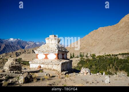 India, state of Jammu and Kashmir, Himalaya, Ladakh, Indus valley, great ch÷rten near Likir gompa (Monastery) Stock Photo