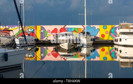 France, Var, Saint Raphael, Santa Lucia harbour, Mural painting by Florence Levy Stock Photo