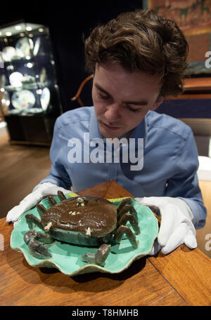 Bonhams, New Bond Street, London, UK. 13th May 2019. A rare Polychrome Crab Tureen and Cover, Quianlong/Jiaqing, carries an estimate of £20,000-30,000 at Bonhams Fine Chinese Art sale, taking place on 16th May 2019. Credit: Malcolm Park/Alamy Live News. Stock Photo