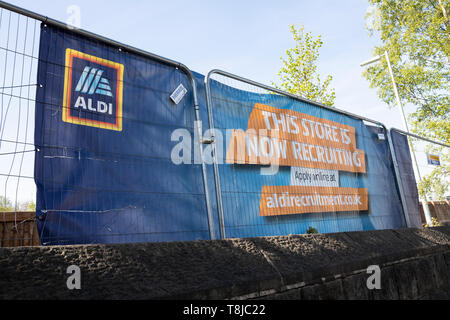 New Aldi Store opening at Yeadon, Nr Leeds Stock Photo