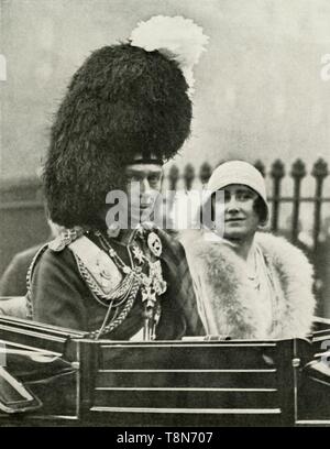 'His Majesty in Highland Dress Arriving at St. Giles's Cathedral, Edinburgh, 1929', 1937. Creator: Unknown. Stock Photo