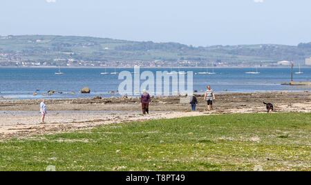 Belfast Lough, Holywood, County Down, Northern, Ireland. 14th May, 2019. UK weather - a warm sunny day at the coast with blue sky over Belfast Lough. Credit: David Hunter/Alamy Live News Stock Photo