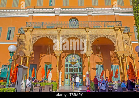 Cairo Marriott Hotel & Omar Khayyam Casino exterior dining patio with umbrellas Stock Photo