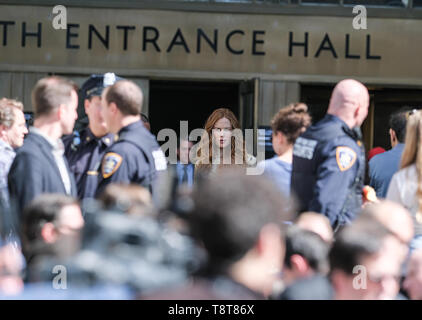 Nicole Kidman, Hugh Grant and Donald Sutherland on the set of the 'The Undoing'  Featuring: Nicole Kidman Where: Manhattan, New York, United States When: 13 Apr 2019 Credit: TNYF/WENN.com Stock Photo