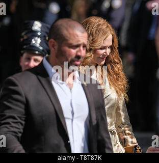 Nicole Kidman, Hugh Grant and Donald Sutherland on the set of the 'The Undoing'  Featuring: Nicole Kidman Where: Manhattan, New York, United States When: 13 Apr 2019 Credit: TNYF/WENN.com Stock Photo