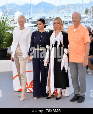 Cannes, France. 15th May, 2019. CANNES, FRANCE. May 15, 2019: Tilda Swinton, Selena Gomez, Chloe Sevigny & Bill Murray at the photocall for 'The Dead Don't Die' at the 72nd Festival de Cannes. Picture Credit: Paul Smith/Alamy Live News Stock Photo