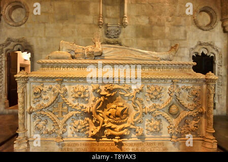 Tomb of Vasco da Gama inside the church of the Jeronimos Monastery, a Unesco World Heritage Site. Lisbon, Portugal Stock Photo