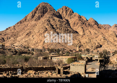 Egyptian landscape, Bedouin village in Sinai desert Stock Photo