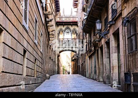 Ornate covered bridge in the Gothic Quarter of old Barcelona, Spain Stock Photo
