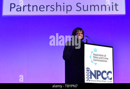 Shadow Home Secretary Diane Abbott MP speaking to senior police officers at the APCC ( Association of Police & Crime Commissioners)and NPCC ( National Police Chiefs Council) Partnership Summit 2018 in London. 1 November 2018. Stock Photo