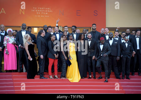 Cannes, France. 15th May, 2019. 72nd Cannes Film Festival 2019, Red carpet film 'Les miserables' Pictured: The cast of the film Credit: Independent Photo Agency/Alamy Live News Stock Photo