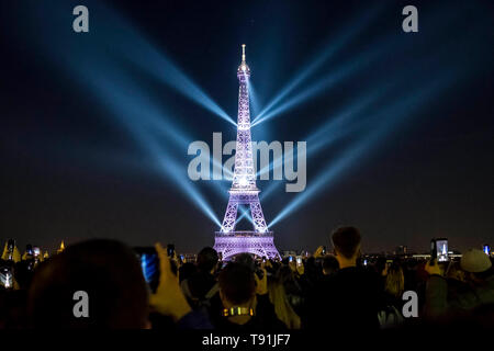 (190516) -- BEIJING, May 16, 2019 (Xinhua) -- A light show is performed on the Eiffel Tower to celebrate its 130th anniversary in Paris, France, May 15, 2019. Xinhua/Alexandre Karmen Stock Photo