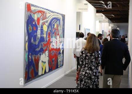 Lisbon, Portugal. 15th May, 2019. Guests attend the official inauguration of the ARCO Lisboa International Contemporary Art Fair in Lisbon, Portugal, on May 15, 2019. ARCO Lisboa will open to the general public from May 16 to 19. Credit: Pedro Fiuza/Xinhua/Alamy Live News Stock Photo