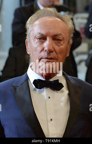 Cannes, Germany. 15th May, 2019. Udo Kier attends the screening of 'Bacurau' during the 72nd annual Cannes Film Festival at Palais des Festivals. | usage worldwide Credit: dpa/Alamy Live News Stock Photo