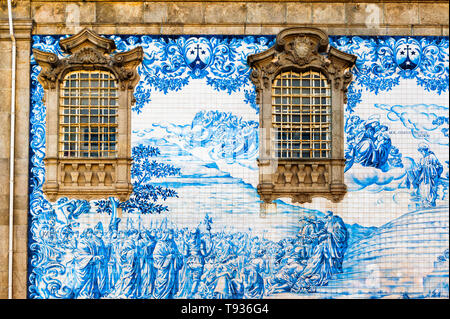 Azulejos on the walls of Capela Das Almas, Unesco World Heritage Site, OPorto, Portugal Stock Photo