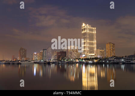 Night view of Manila Bay, Harbour Square, Manila, Philippines Stock Photo