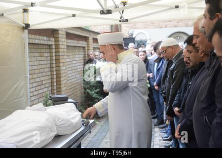 Warsaw, Poland. 16th May, 2019. A funeral of the teenage schoolboy, who was stabbed to death with a knife by an other teenager during a fight at a school is held at the Muslin Tatar Cementary on May 16, 2019 in Warsaw, Poland. Credit: East News sp. z o.o./Alamy Live News