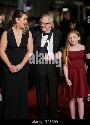 Cannes, France. 16th May, 2019. 72nd Cannes Film Festival.  Debbie Honeywood, Ken Loach, Katie Proctor Ector And Actors Sorry We Missed You. Premiere. 72 Nd Cannes Film Festival Cannes, France 16 May 2019 Djc9270 Credit: Allstar Picture Library/Alamy Live News Stock Photo