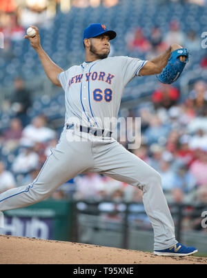 Washington, United States Of America. 15th May, 2019. New York Mets starting pitcher Wilmer Font (68) works in the first inning against the Washington Nationals at Nationals Park in Washington, DC on Wednesday, May 15, 2019. Credit: Ron Sachs/CNP (RESTRICTION: NO New York or New Jersey Newspapers or newspapers within a 75 mile radius of New York City) | usage worldwide Credit: dpa/Alamy Live News Stock Photo