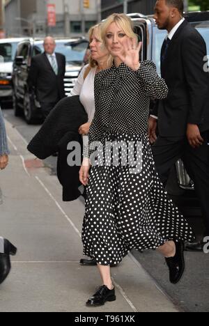 Kaley Cuoco at talk show appearance for The Cast of BIG BANG THEORY at ...