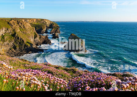 sunset at bedruthan steps in cornwall england uk Stock Photo