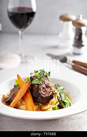 Beer braised brisket on mashed potatoes Stock Photo