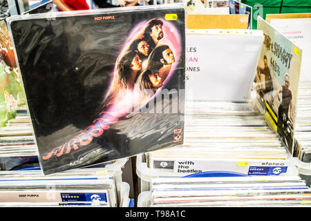 Deep Purple - In Rock - Vintage vinyl album cover Stock Photo - Alamy