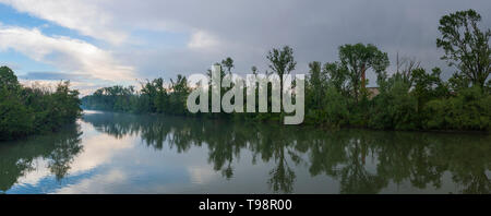 River Adda at night Stock Photo: 44102462 - Alamy