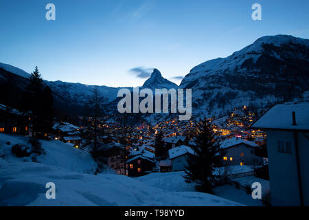 Zermatt with Matterhorn at dusk, Switzerland Stock Photo