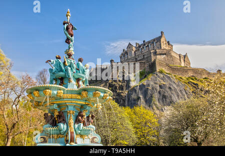 Ross Fountain and Edinburgh Castle in Edinburgh , Scotland Stock Photo