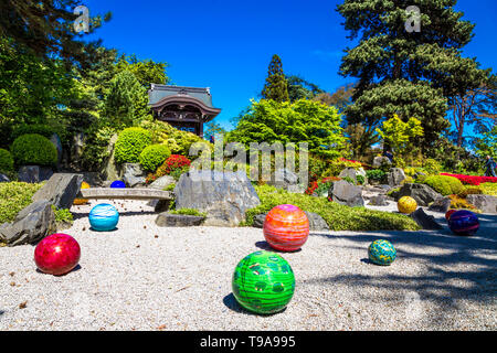 4th May 2019 - 'Niijima Floats' glass sculptures by Dale Chihuly as part of temporary exhibition at Kew Gardens, London Stock Photo
