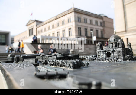 Beijing, China. 17th May, 2019. Photo taken on May 17, 2019 shows a model of Museum Island at Museum Island in Berlin, capital of Germany. Museum Island, a UNESCO world heritage site, is the northern part of an island in the Spree river in Berlin. Its name comes from the complex of worldwide famous museums such as Altes Museum (Old Museum), Neues Museum (New Museum), Alte Nationalgalerie (Old National Gallery), Bode Museum and Pergamon Museum. May 18 marks the International Museum Day. Credit: Shan Yuqi/Xinhua/Alamy Live News Stock Photo