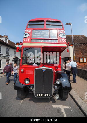 Faversham, Kent, UK. 18th May, 2019. 25th Faversham Transport Weekend: the first day of this annual transport festival show casing a range of vintage buses and commercial transport. A 1951 AEC REGENT III red double decker bus. Credit: James Bell/Alamy Live News Stock Photo