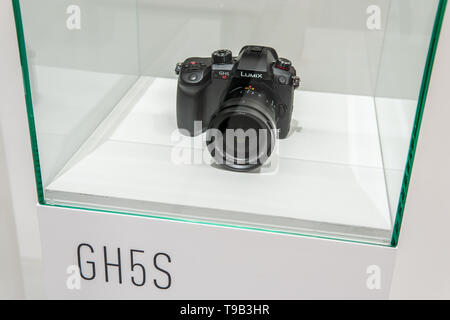 Panasonic Lumix 4K mirrorless camera on display at Panasonic exhibition pavilion showroom, stand at Global Innovations Show IFA 2018 Stock Photo