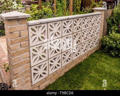 Screen wall block no 399 hi-res stock photography and images