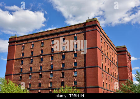 a bond tobacco warehouse B Bond Bristol historic tobacco bond warehouse now repurposed as Create  Centre among other users, UK Stock Photo