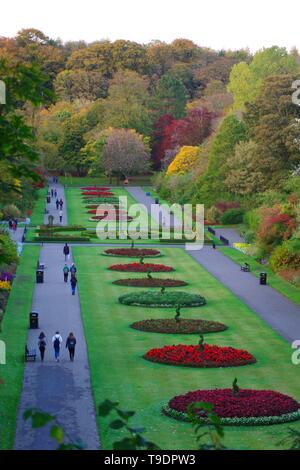 Cathedral Walk, Formal Procession by Flowerbeds on an Autumn Evening. Seaton Park, Old Aberdeen, Scotland, UK. Stock Photo