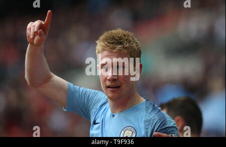 London, UK. 18 May 2019 Manchester City's Kevin De Bruyne celebrates scoring during the Emirates FA Cup Final between Manchester City and Watford at the Wembley Stadium in London. 18 May 2019. EDITORIAL USE ONLY. No use with unauthorized audio, video, data, fixture lists, club/league logos or 'live' services. Online in-match use limited to 120 images, no video emulation. No use in betting, games or single club/league/player publications. Credit: James Boardman / Alamy Live News Stock Photo