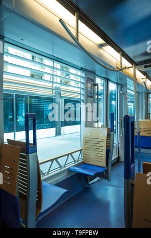 Straßenbahn, Tram, Marseille, Frankreich *** Streetcar, Tram, Marseille ...