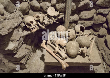 Monks skulls inside the crypt of the San Francisco Church and Convent, Potosí, Bolivia Stock Photo