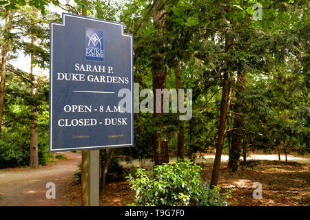 Sign at the Sarah P. Duke Gardens on the campus of Duke University in Durham, North Carolina, USA. Stock Photo