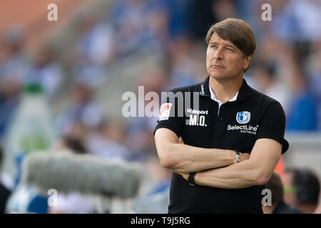 Magdeburg, Germany. 19th May, 2019. Soccer: 2nd Bundesliga, 1st FC Magdeburg - 1st FC Cologne, 34th matchday in the MDCC-Arena. Magdeburg coach Michael Oenning is on the sidelines. Credit: Swen Pförtner/dpa - IMPORTANT NOTE: In accordance with the requirements of the DFL Deutsche Fußball Liga or the DFB Deutscher Fußball-Bund, it is prohibited to use or have used photographs taken in the stadium and/or the match in the form of sequence images and/or video-like photo sequences./dpa/Alamy Live News Stock Photo