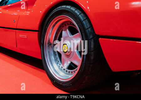 18th May 2019. London, UK. Iconic Ferrari F40 17-inch split-rim 5-spoke Speedline alloy wheels mounted on a 308 model at London Motor Show 2019. Stock Photo