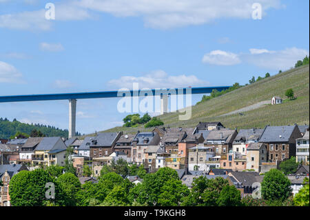 Hochmosel Bridge seen from Zeltingen-Rachtig, Mosel Valley, Germany Stock Photo