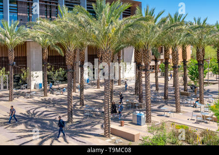 TEMPE, AZ/USA - APRIL 10, 2019: Unidentified individuals on the campus of Arizona State University. Stock Photo