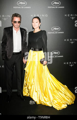 Cannes, France. 19th May, 2019. Jean-Michel Jarre and Gong Li arrives at the 2019 Kering Women in Motion Awards on Sunday 19 May 2019 at the 72nd Festival de Cannes, Place de la Castre, Cannes. Pictured: Jean-Michel Jarre, Gong Li. Picture by Credit: Julie Edwards/Alamy Live News Stock Photo