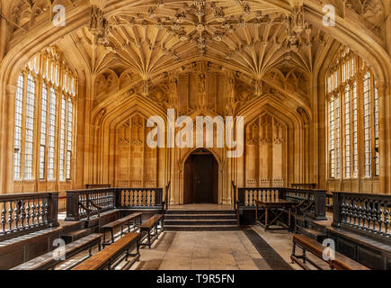 Oxford University Bodleian library of the divinity school. Stock Photo