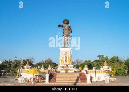 VIENTIANE, LAOS - 17 January 2019 The King Chao Anouvong, 1767-1829, reigned in Laos 1805-1828, statue erected in 2010 in a park honoring his name in  Stock Photo